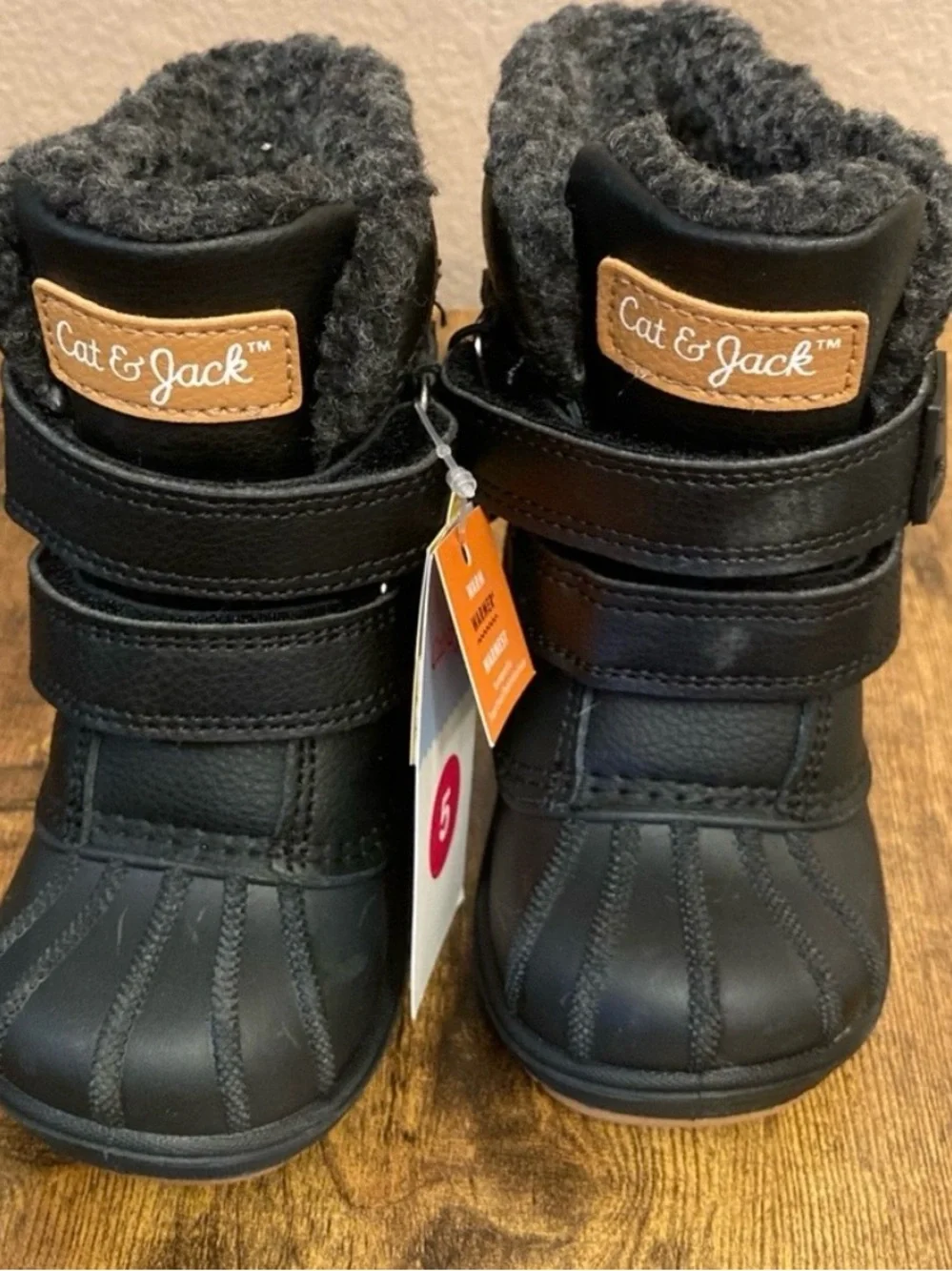 Cat & Jack Waterproof Winter Boots. Color Black size 5 Toddlers NEW